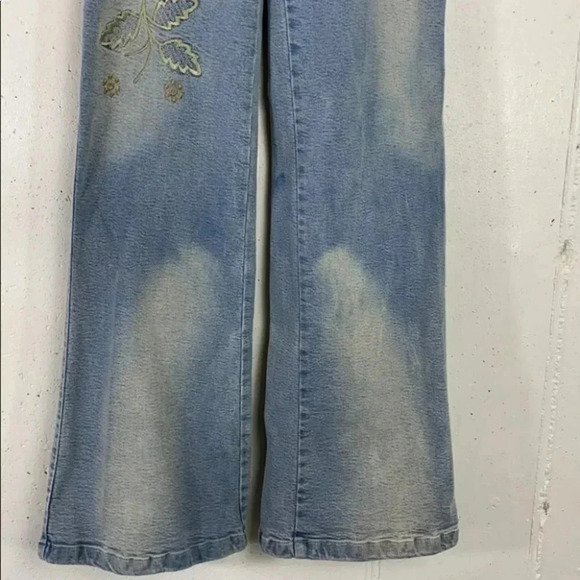 Noon 5/6 distressed‎ embroidered stretch blue jeans - Picture 3 of 7